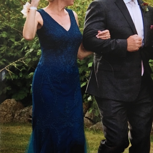 Cachet NY Embroidered Tulle gown dress Teal - Picture 2 of 5